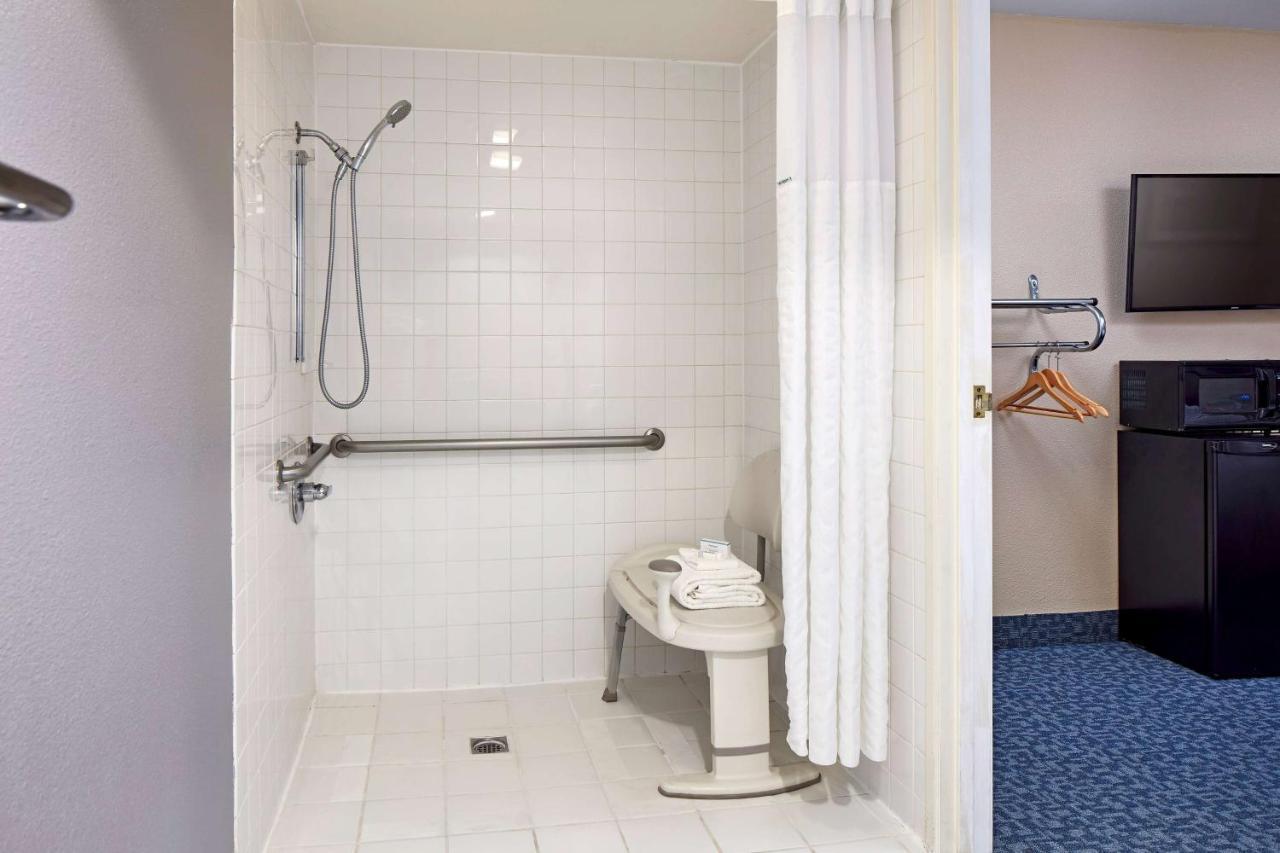 La Quinta By Wyndham Thousand Oaks-Newbury Park Екстер'єр фото